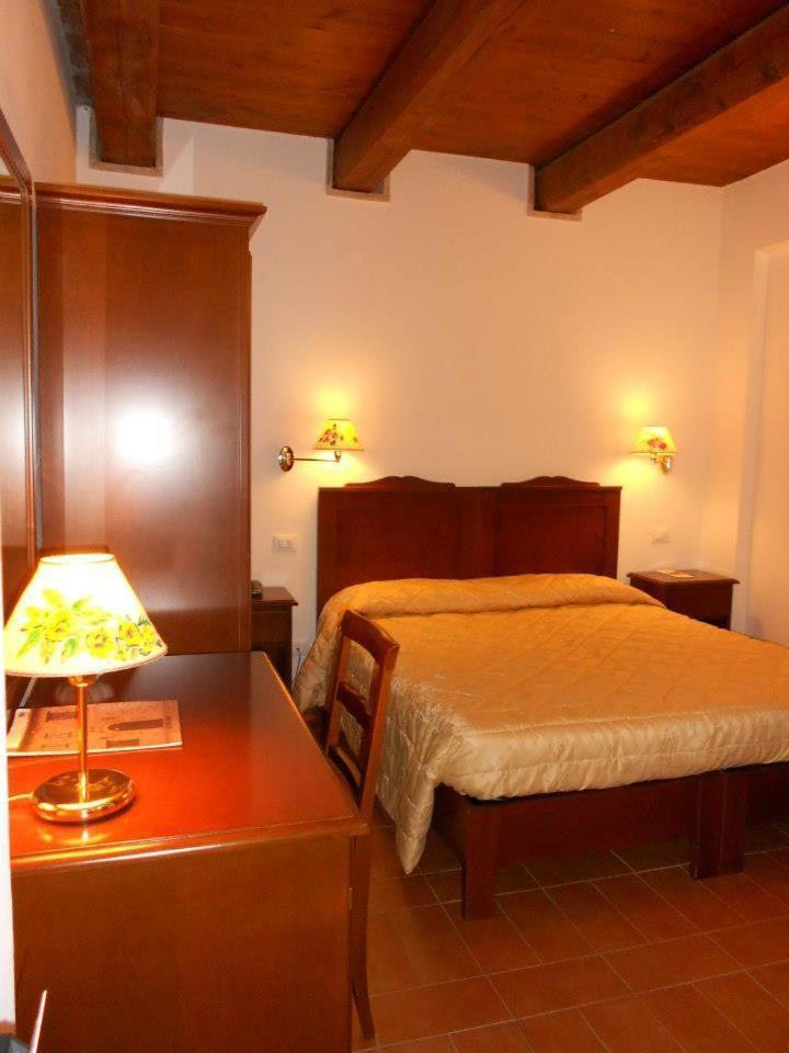 Hotel La Foresteria Abbadia di Fiastra Exteriér fotografie